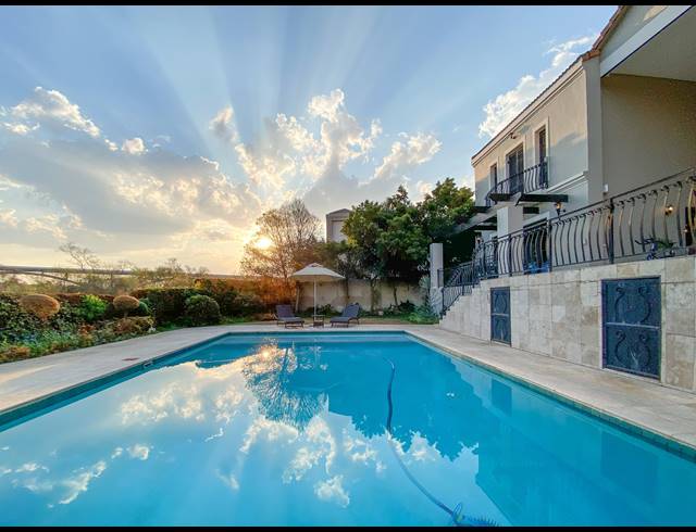 6 BEDROOM HOUSE FOR SALE IN DAINFERN VALLEY ESTATE